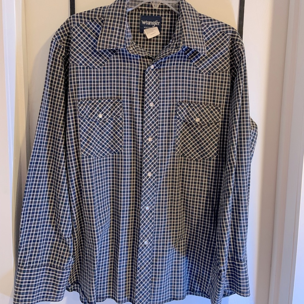 Wrangler Button Up Shirt